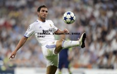 悟空体育-巴黎欧冠征途，主场迎战拜仁热刺，客场挑战巴萨药厂